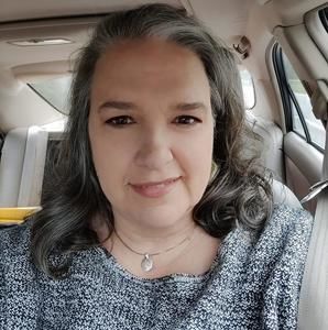 Meet your Posher, Leslie